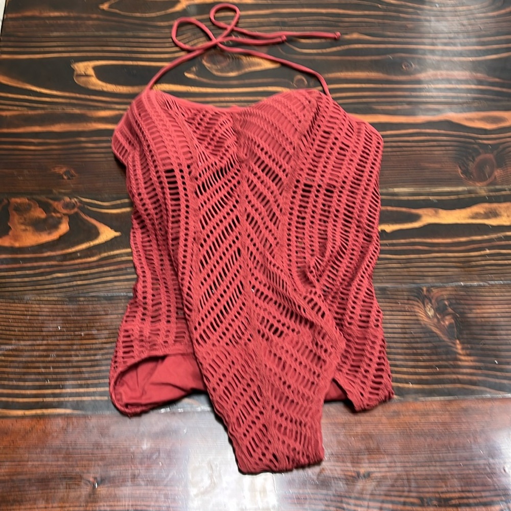 Brand New  Robin Piccone – Sophia Crochet One-Piece Swimsuit in Rosewood